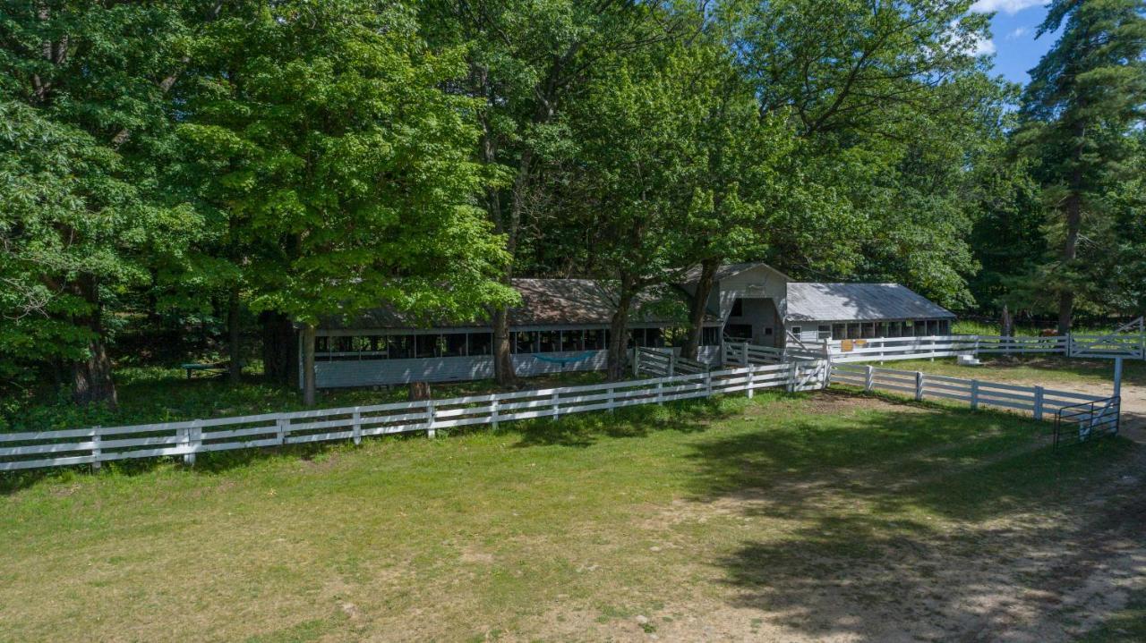 Roaring Brook Ranch Resort Lake George Exteriör bild