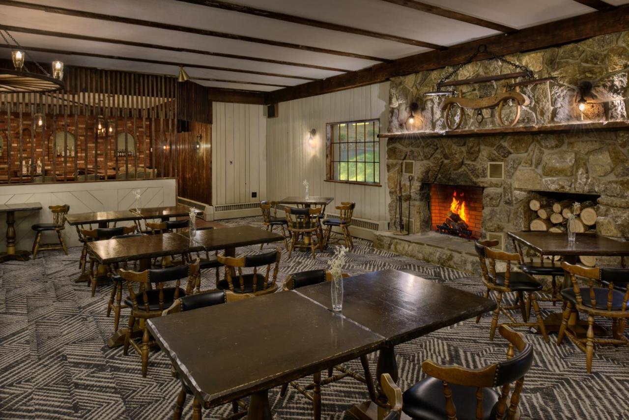 Roaring Brook Ranch Resort Lake George Exteriör bild