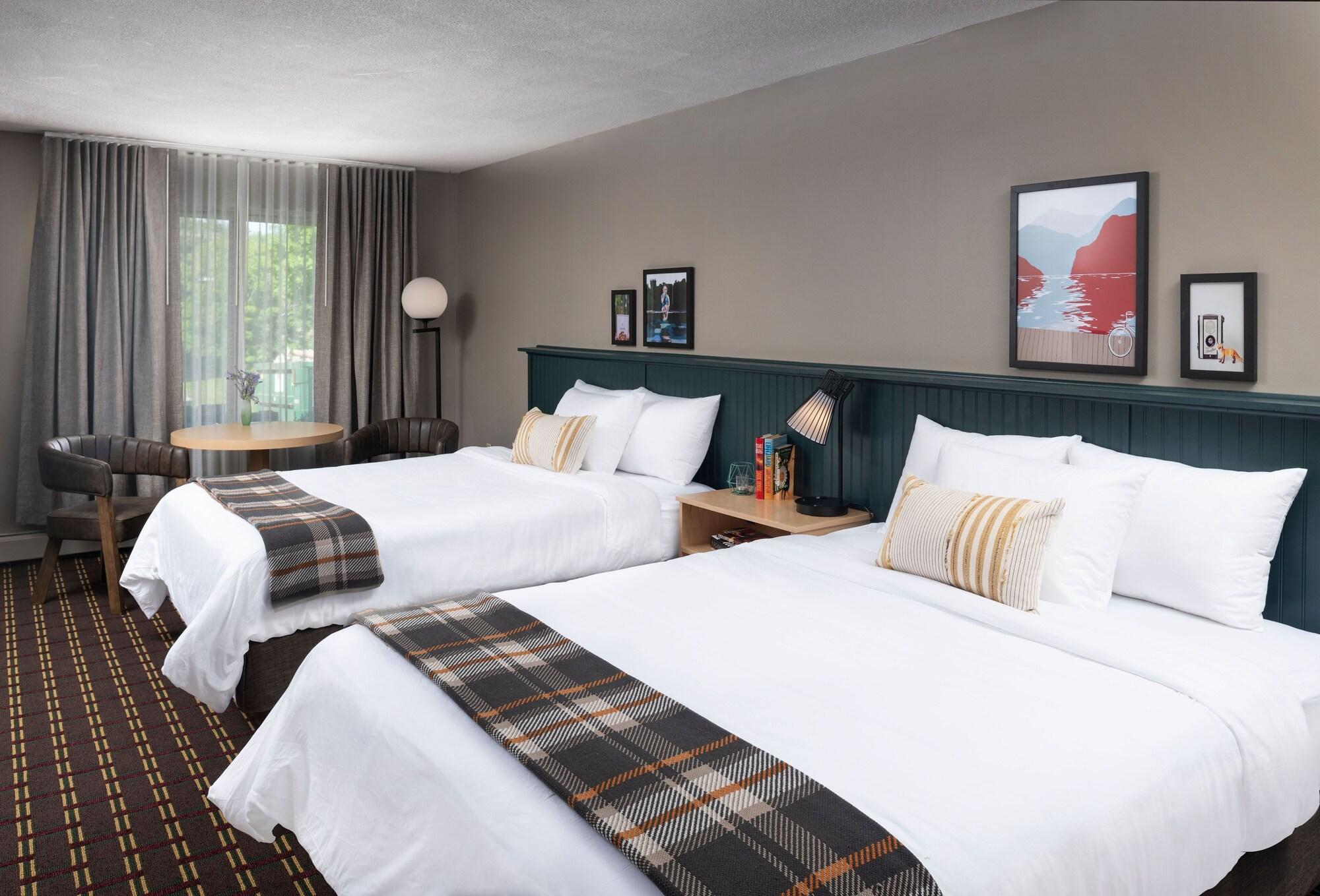Roaring Brook Ranch Resort Lake George Exteriör bild