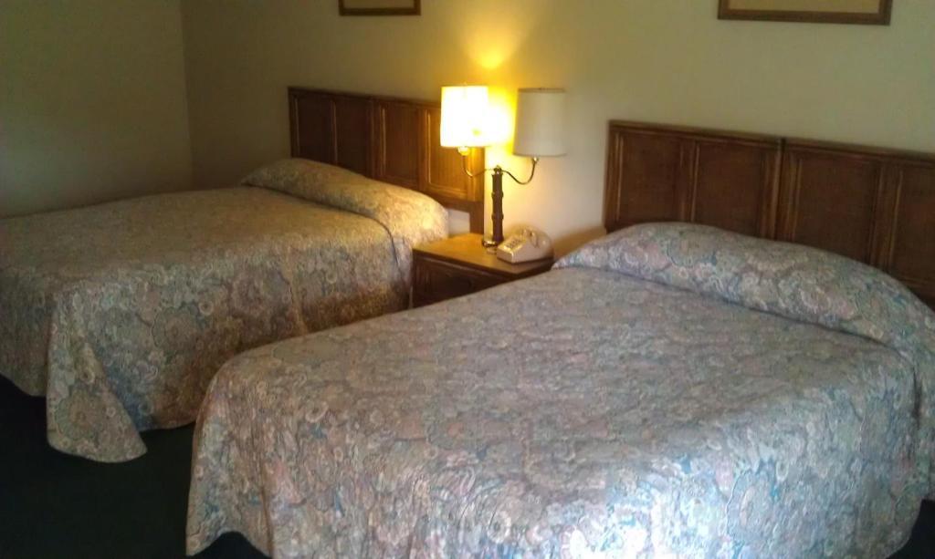 Roaring Brook Ranch Resort Lake George Exteriör bild