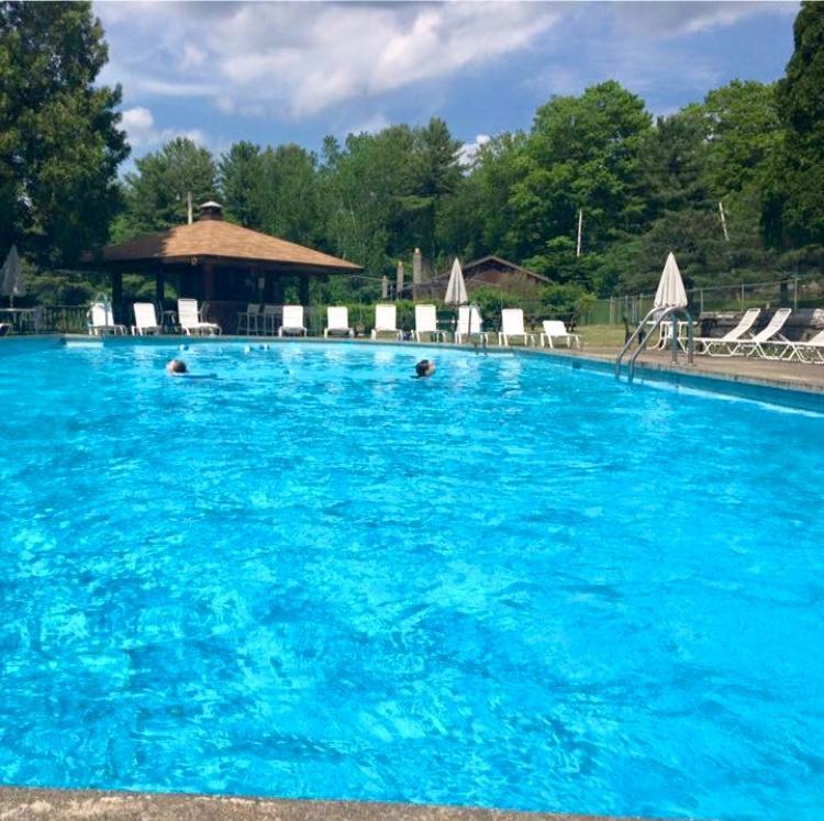 Roaring Brook Ranch Resort Lake George Exteriör bild